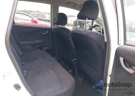 2013 Honda Fit Sport z USA, uszkodzony, nr VIN JHMGE8H51DC054571